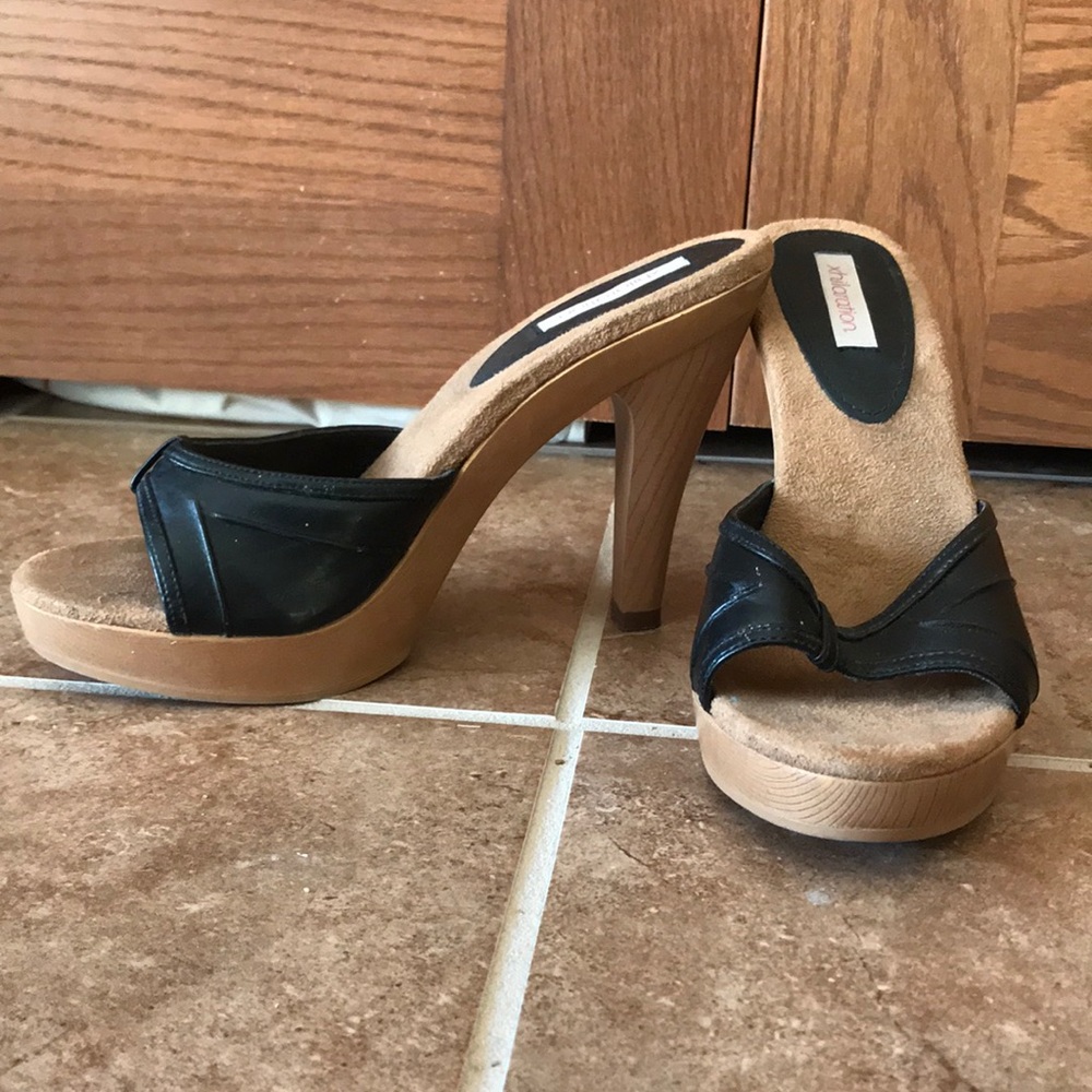 Xhilaration Heels Size 9